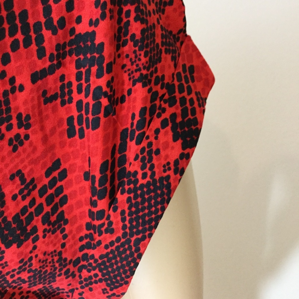 Madison Petite Red Python Print Boxy Top - Picture 4 of 6
